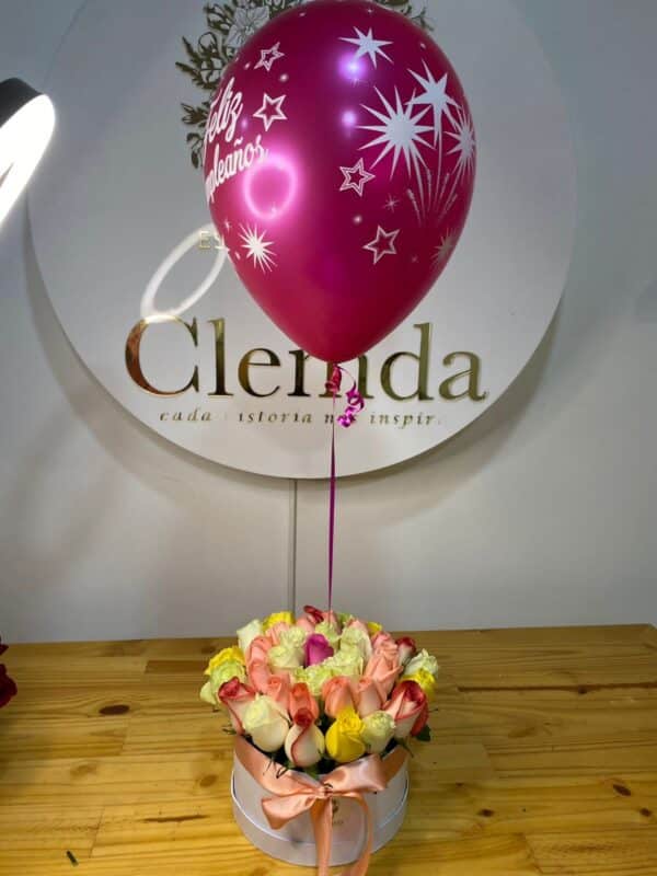 Caja de Rosas x24 con globo y ferrero - Imagen 2