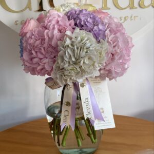 Jarron de Hortensias y Rosas